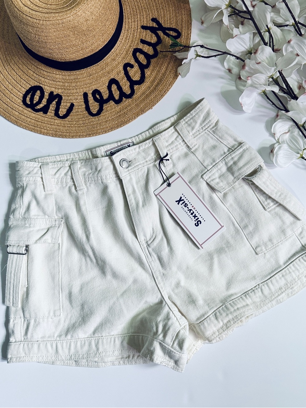 Los Angeles Sixty-Six Y2K Cargo Denim Shorts Utility Pocket Buckle Detail NWT